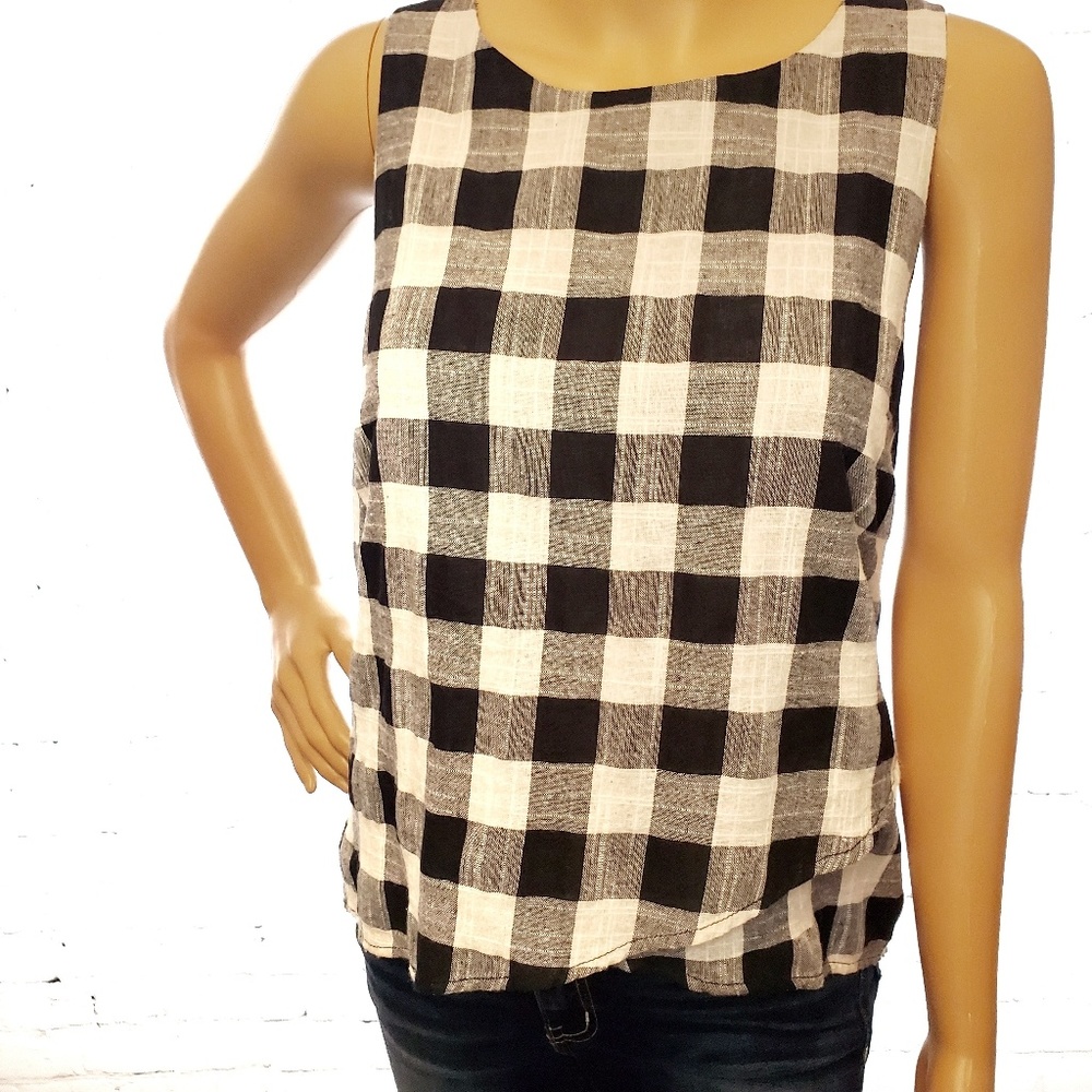 🎀3/$25 One Clothing LA checkered layered tank